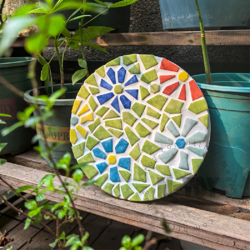 Unwind and Create: How DIY Mosaic Art Can Breathe New Life Into Your Garden