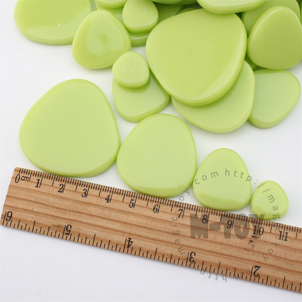 Green Pebbles Glass Mosaic PESS48